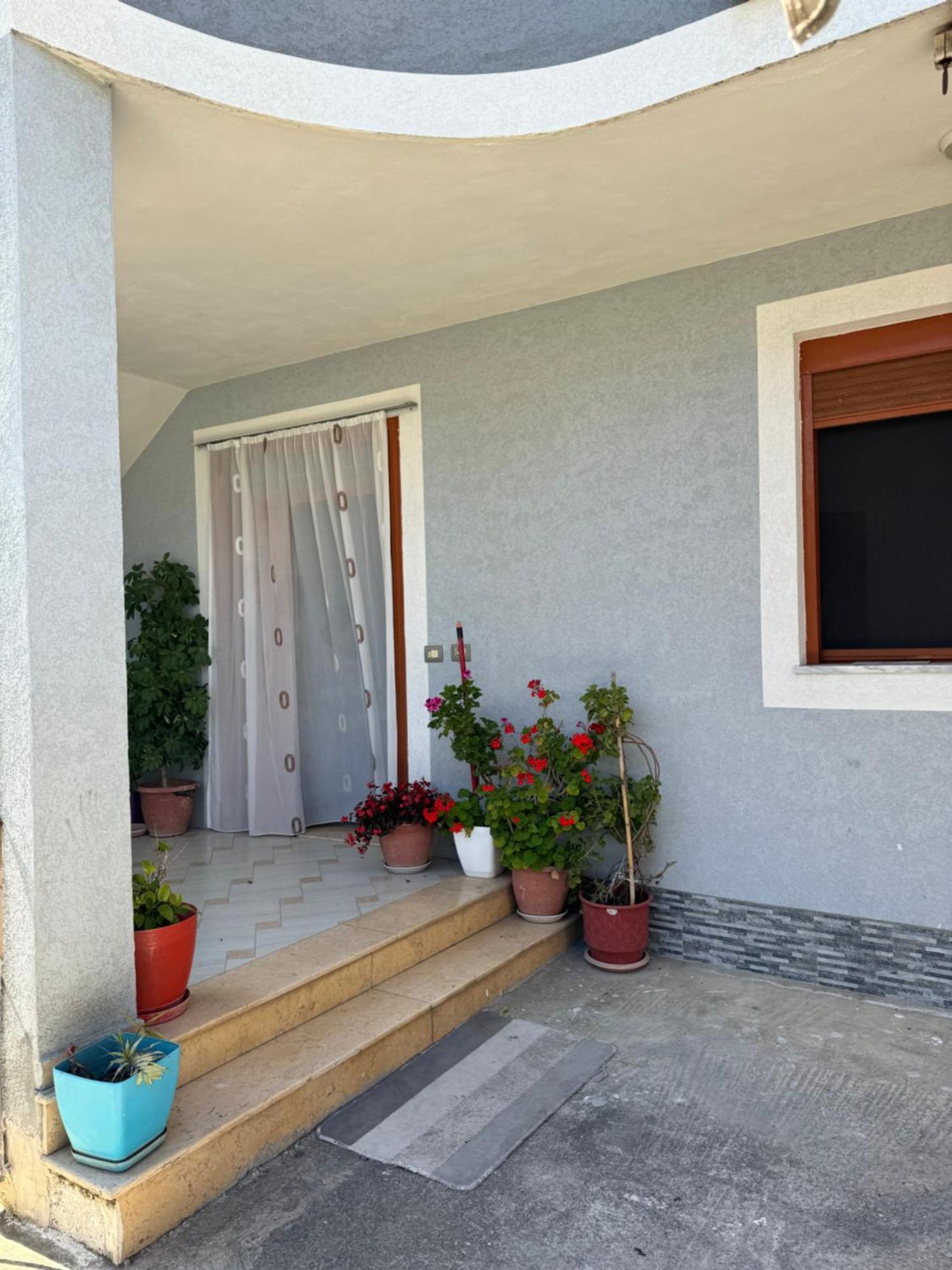 Ersi Apartment Дуррес Экстерьер фото